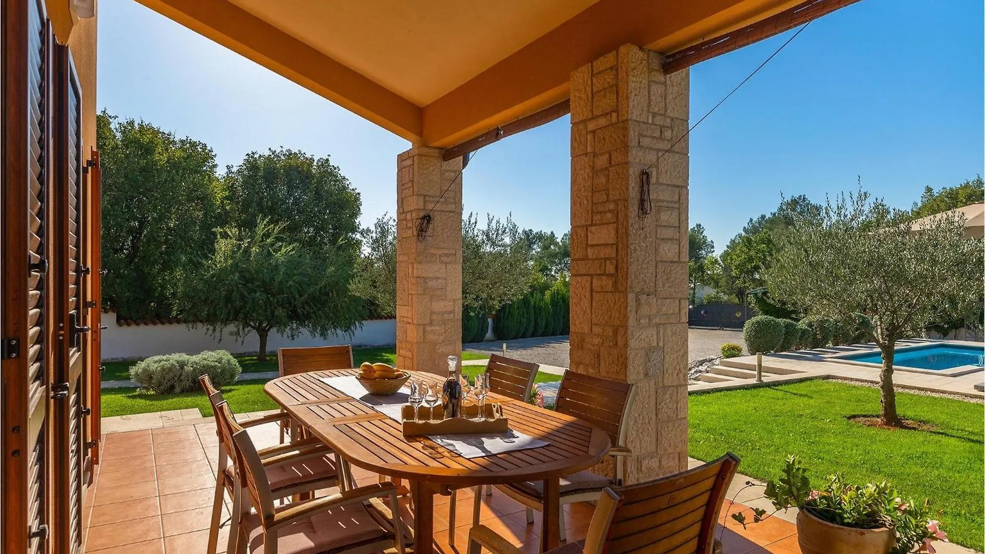 Villa Tina Barban Pula 0*,